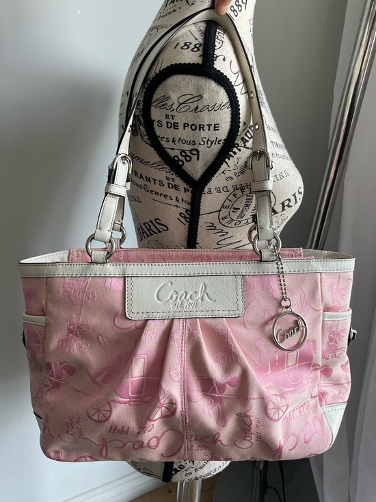 Coach Handbags - Coach Rare Y2K 2000’s Baby Pink Carriage Shoulder Tote with White Trim